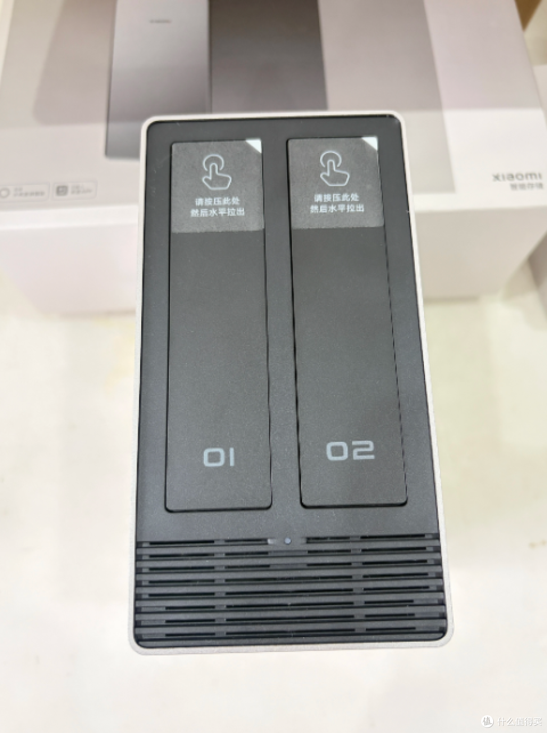 准新小米NAS 8T卖3079元，空盒却标896元差在哪