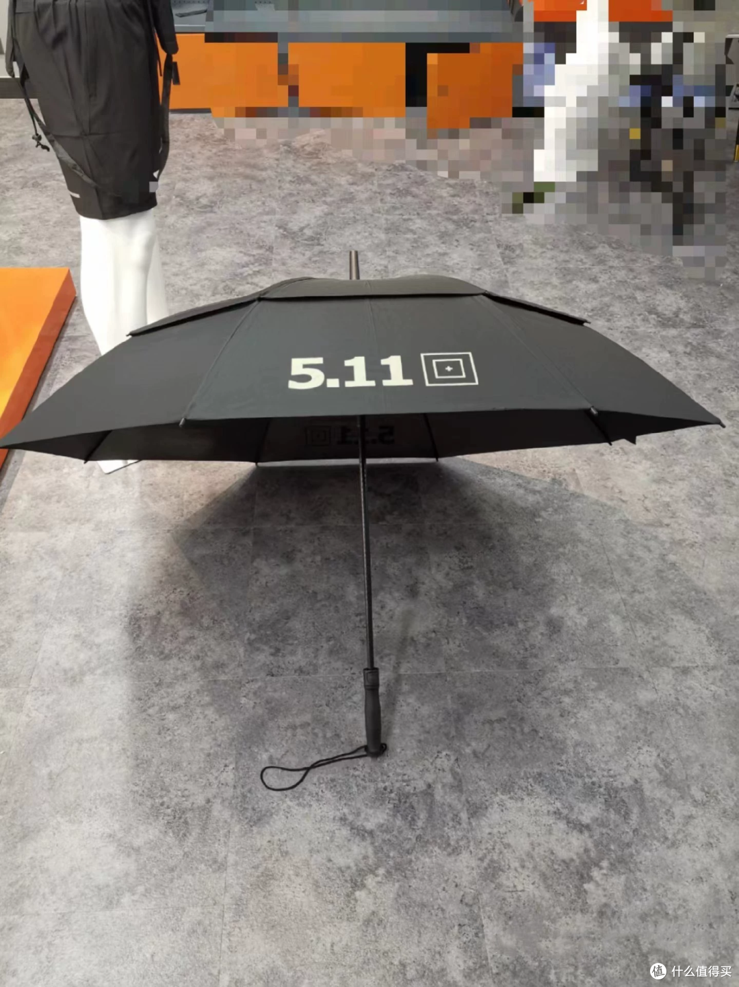 55元印着5.11的战术伞，正品原价298元差多少