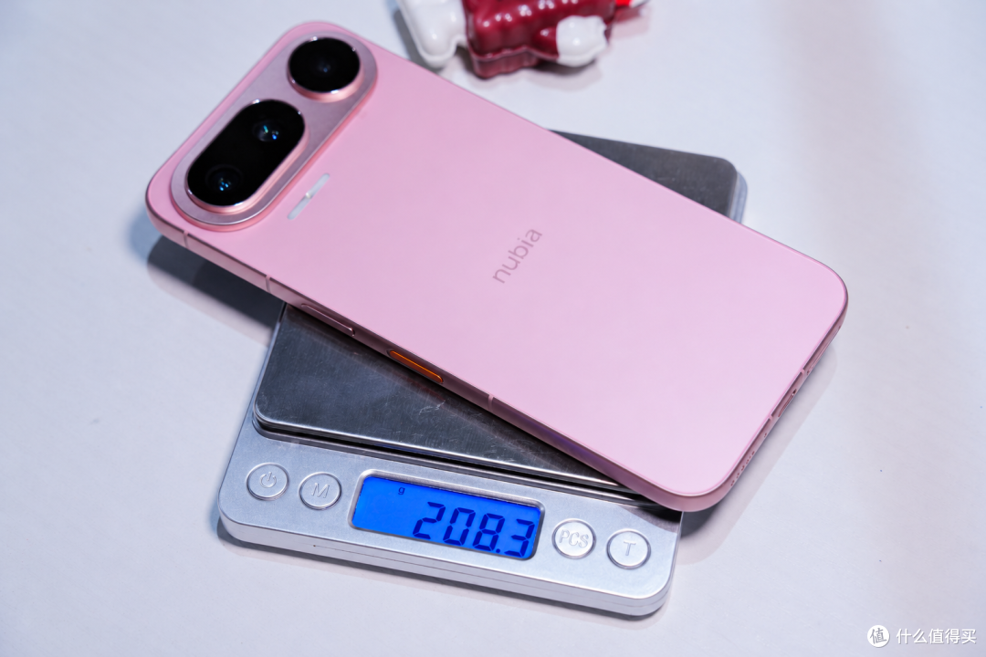 一颗AI键让手机真帮你干活，努比亚NaviX Ultra豆包手机深度体验