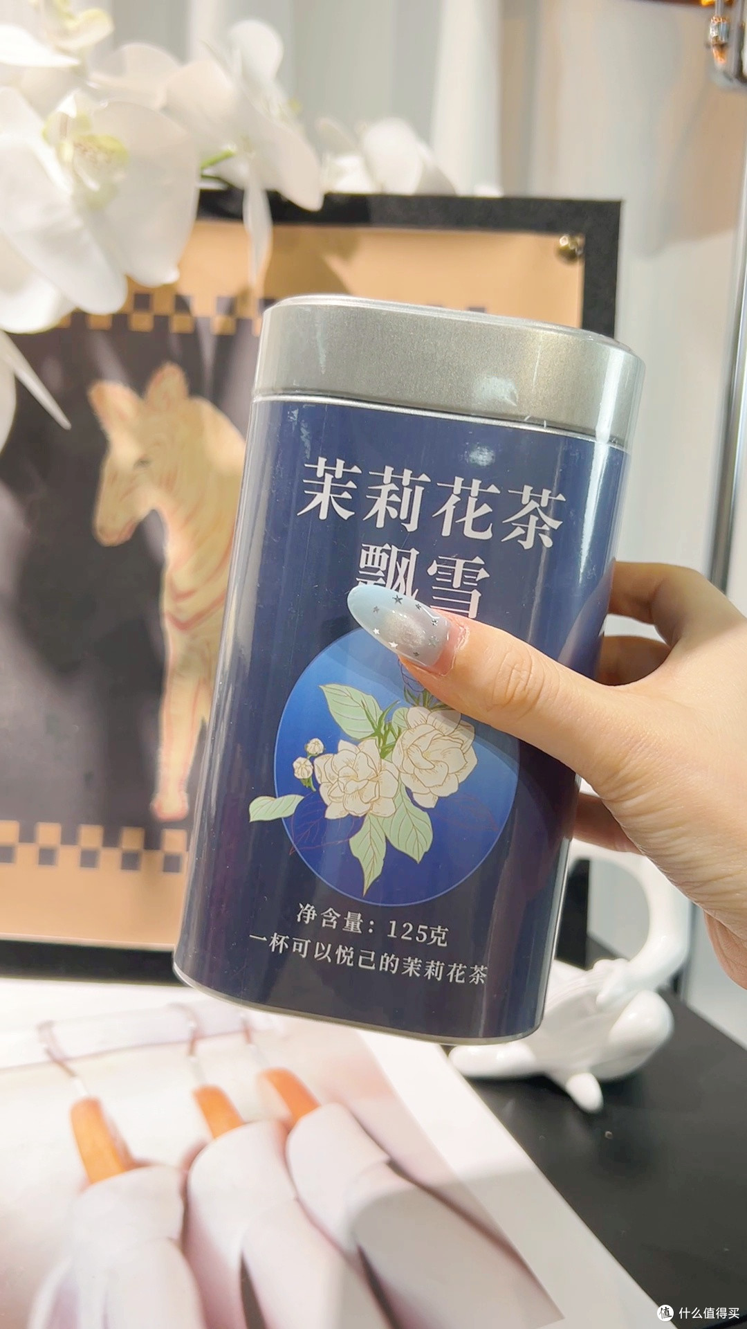 银针做坯的飘雪,芽头是看得见的