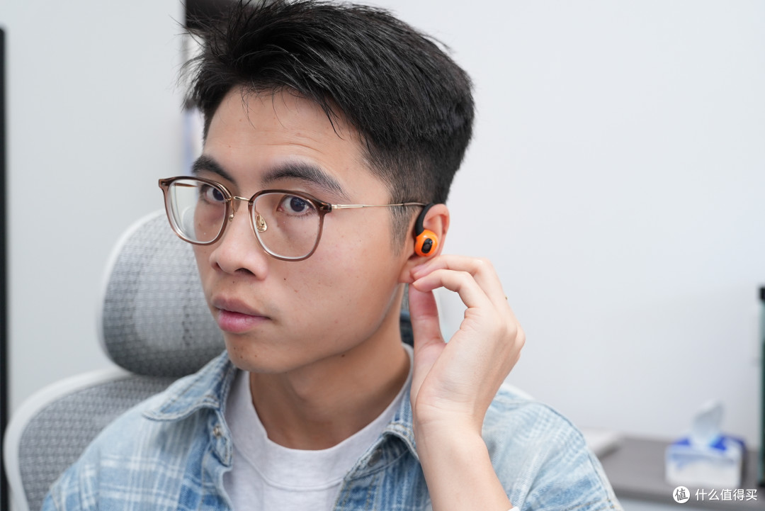 光帆AI全感穿戴实测：第一次见长“眼睛”的AI视觉耳机，支持eSIM