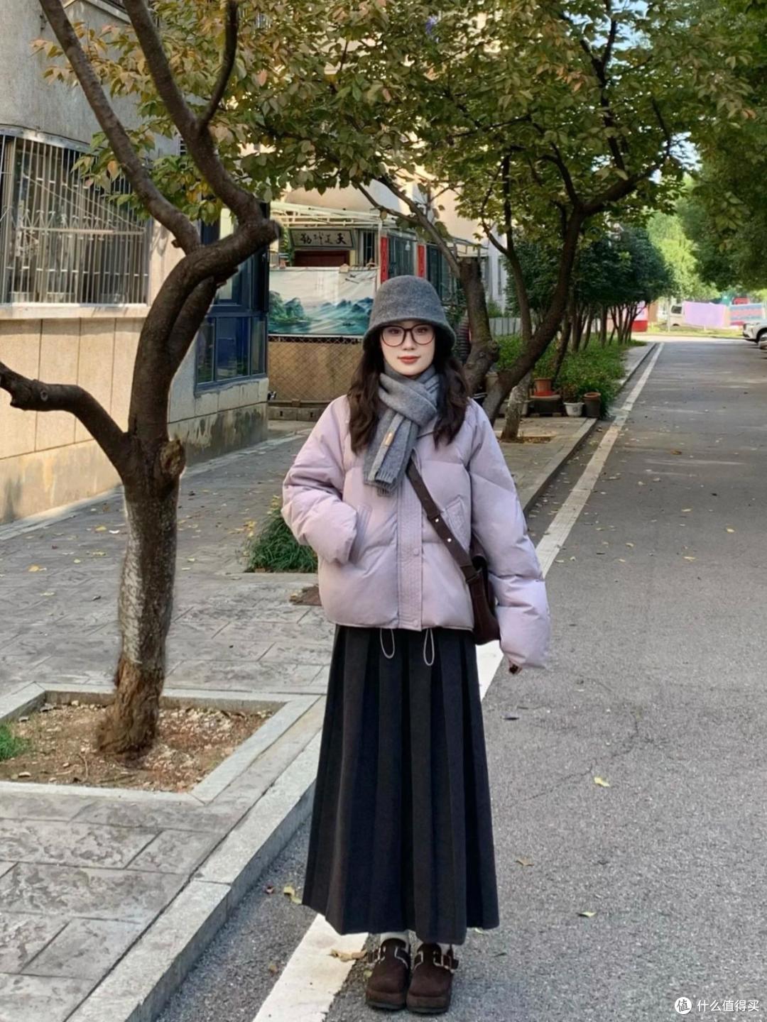 小个子胖女生羽绒服怎么穿显瘦?时尚达人教你气质穿搭:好看又显瘦