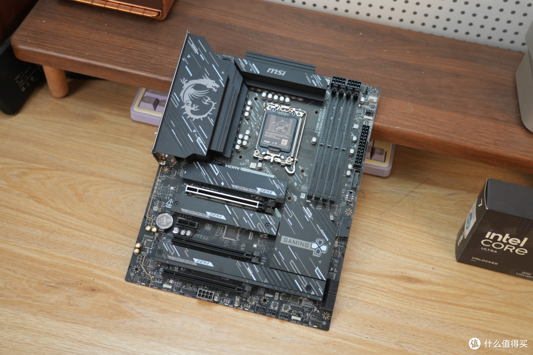 稳扛旗舰U满负载 微星Z890 GAMING PLUS WIFI6E千元神板体验