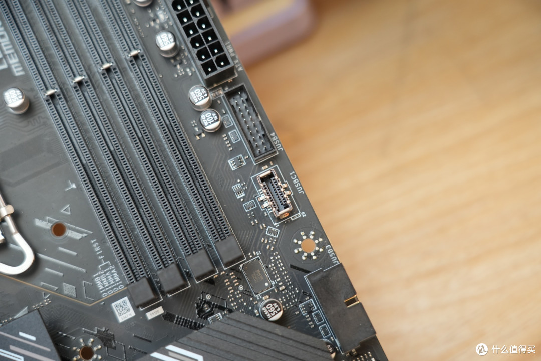 稳扛旗舰U满负载 微星Z890 GAMING PLUS WIFI6E千元神板体验