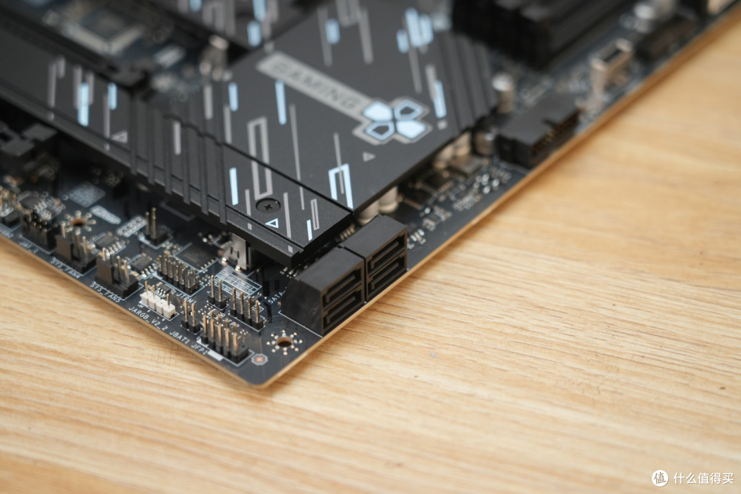 稳扛旗舰U满负载 微星Z890 GAMING PLUS WIFI6E千元神板体验