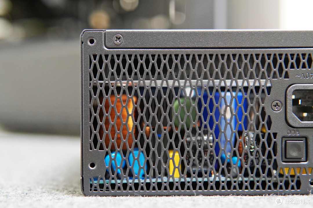 振华LEADEX III P850白金全模组｜稳定可靠的高端电源实测