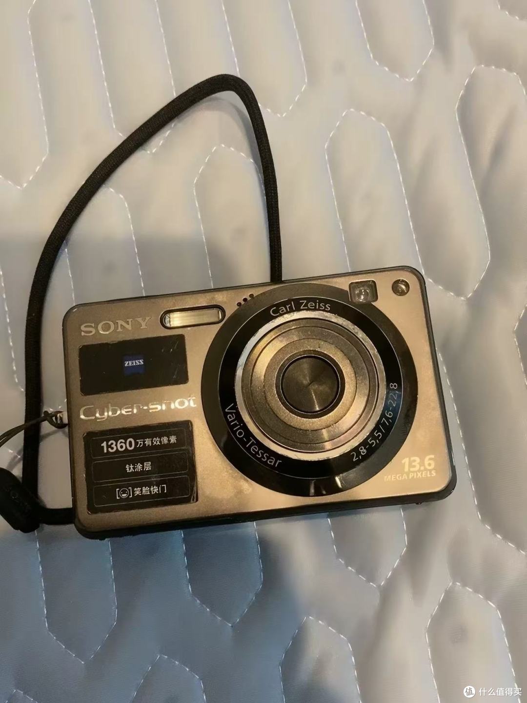 索尼W系列CCD:清透人像直出
