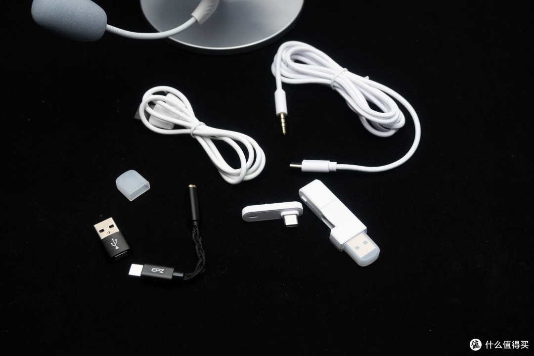 别被外观骗了!EPZ新品游戏头戴,低频脚步声震胸腔|GM55