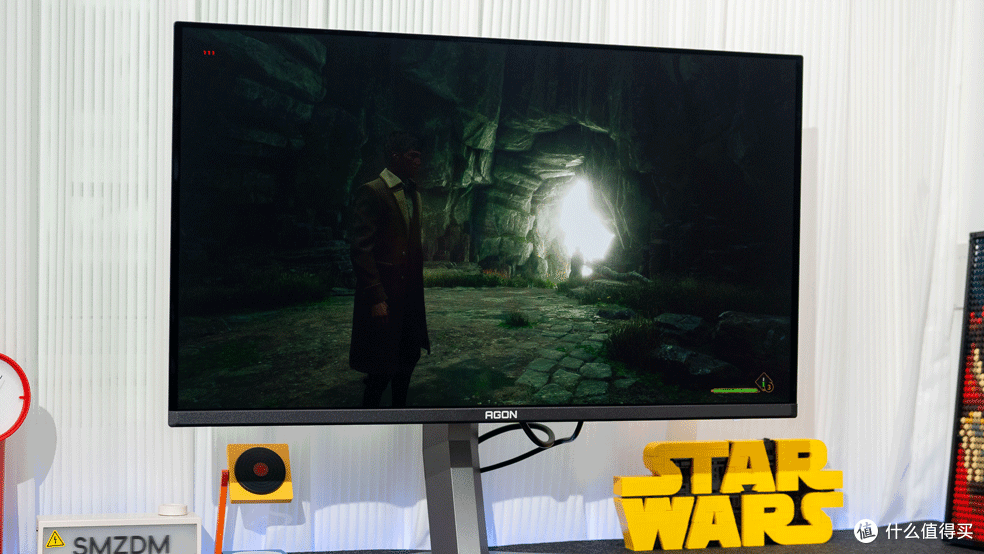 4K 240Hz 的 QD-OLED 天花板：AGON 昊天 Max AG326UZD2 评测