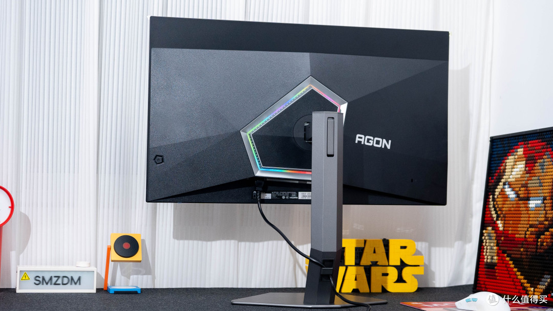 4K 240Hz 的 QD-OLED 天花板：AGON 昊天 Max AG326UZD2 评测