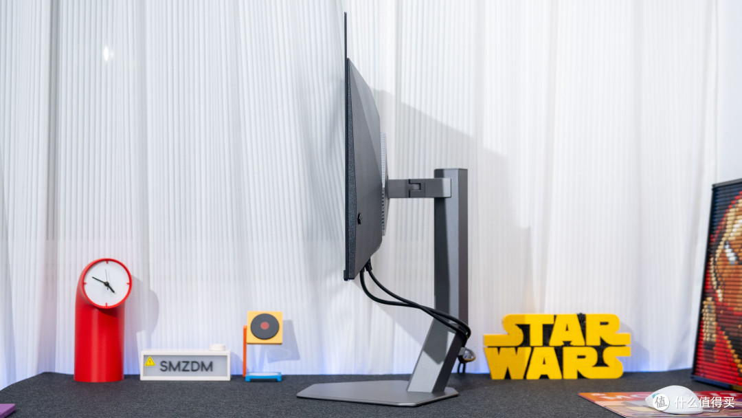4K 240Hz 的 QD-OLED 天花板：AGON 昊天 Max AG326UZD2 评测
