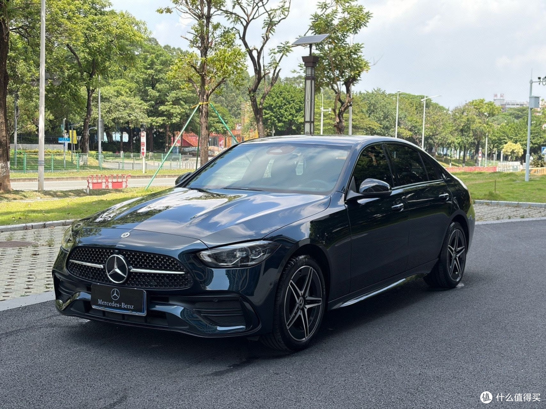 奔驰C260L舒适家用定位高端