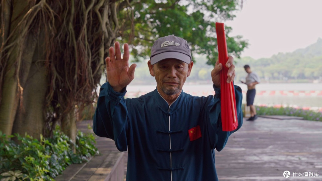 60 岁以后还在动的人，往往比同龄人显得年轻