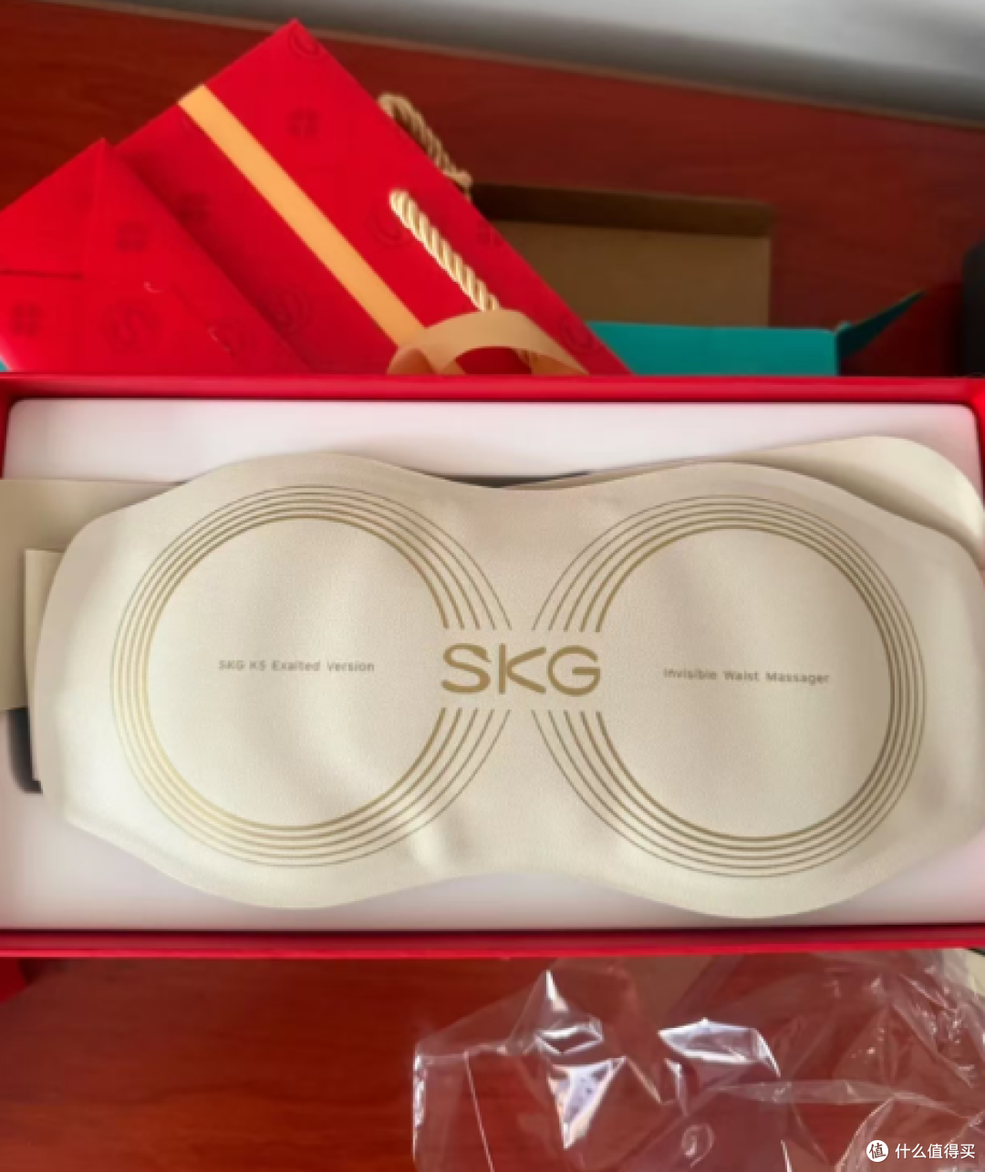 坐班几年腰快废了，唯品会379入手的SKG真香了