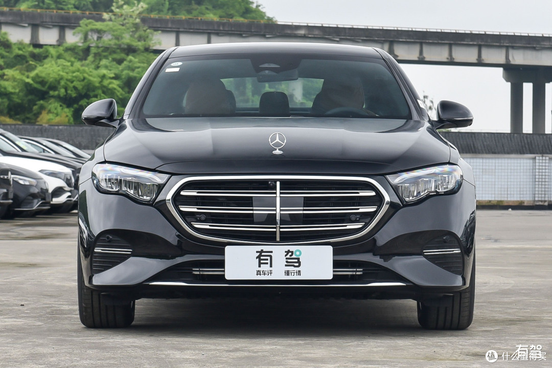 奔驰E300L舒适与豪华解析