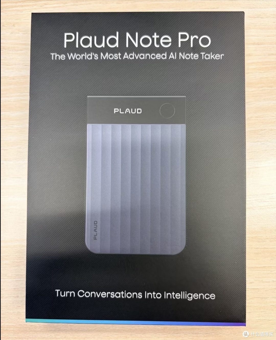 花1000块买的Plaud Note Pro，录完还得连电脑，后面一直在家吃灰