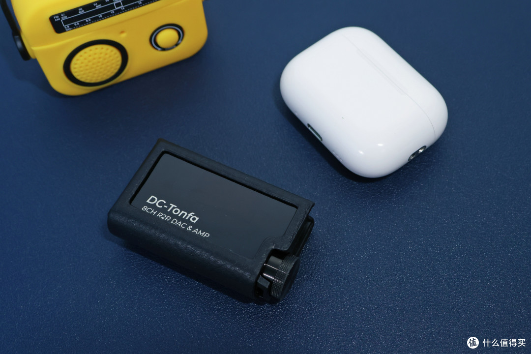 机身与AirPods Pro电池厂大小相当