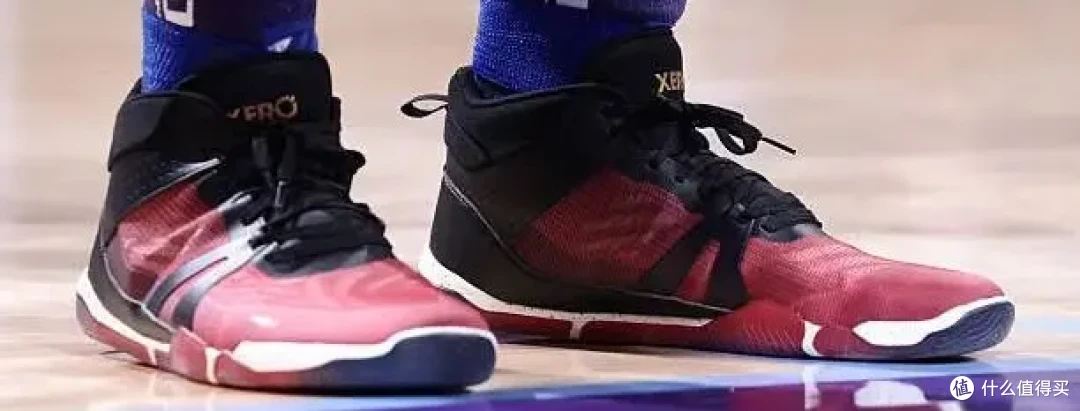 【NBA每日上脚】一次顶一万次！库里穿着就是帅？