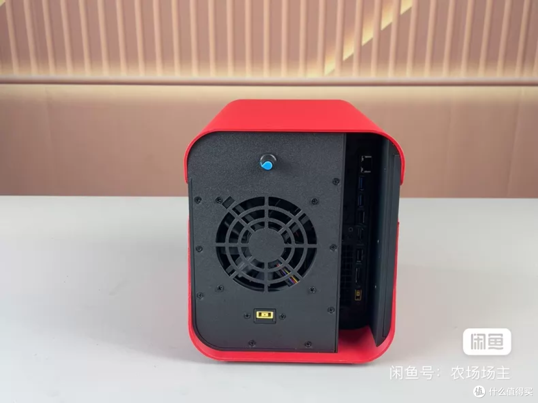 低成本多盘存储方案,3 套 1L 迷你主机 3D 打印魔改分析
