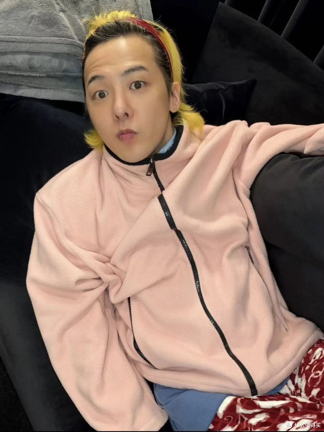 权志龙又带火一件摇粒绒!保暖这事,趁着双11重视起来
