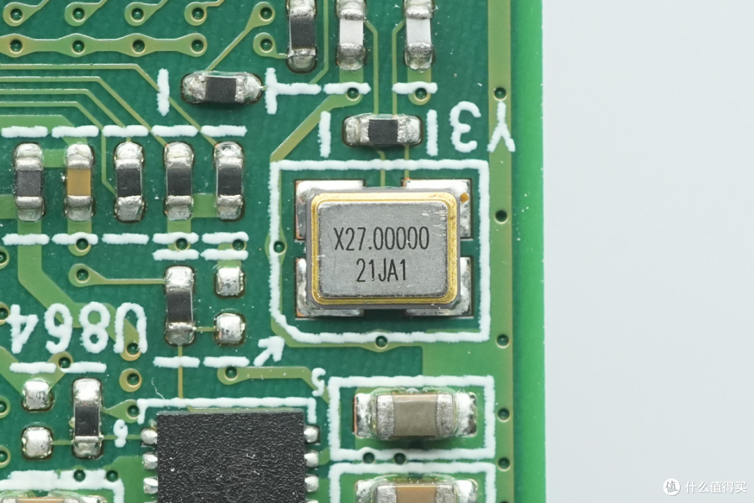 支持4K超高清显示,景美JM7201 MXM显卡拆解
