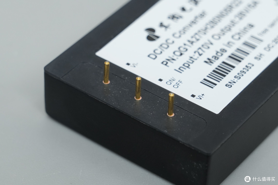 内部竟灌胶散热!军陶140W 1/4砖电源模块解析