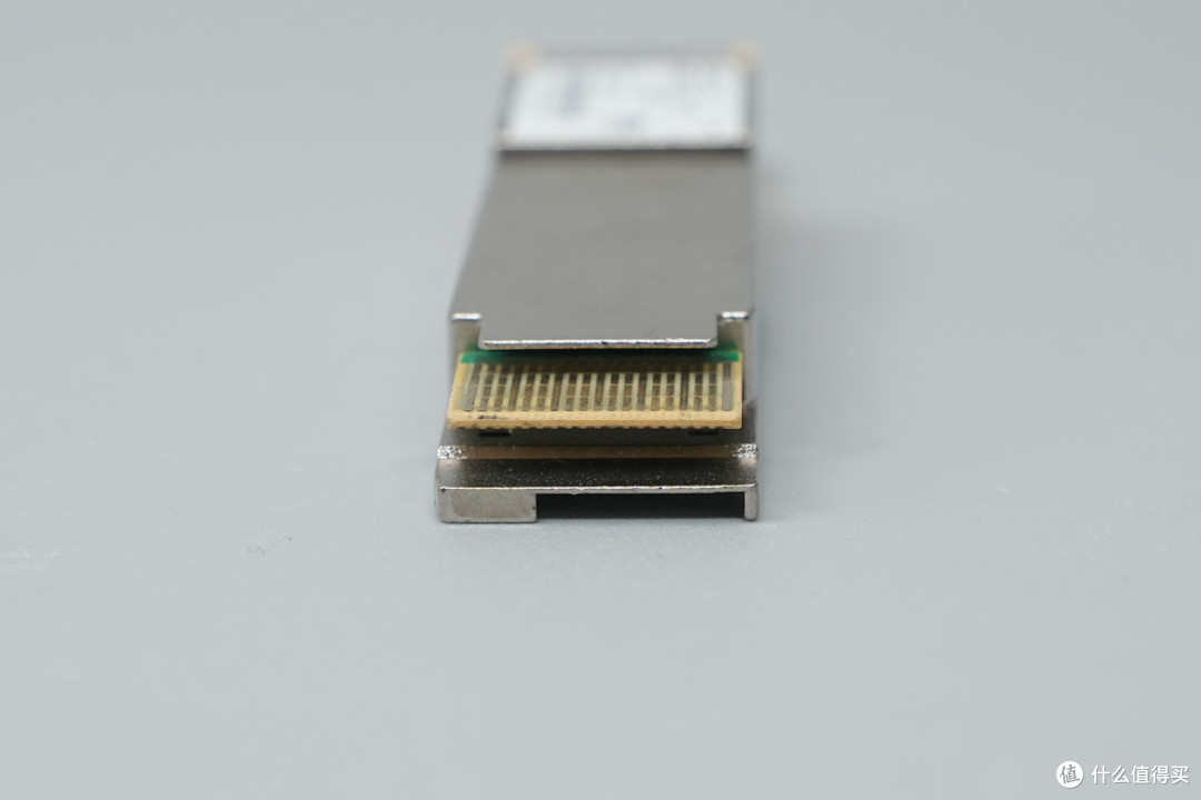 标准QSFP‑DD封装,HPE 800G AOC光模块拆解