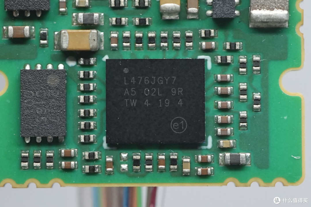 标准QSFP‑DD封装,HPE 800G AOC光模块拆解