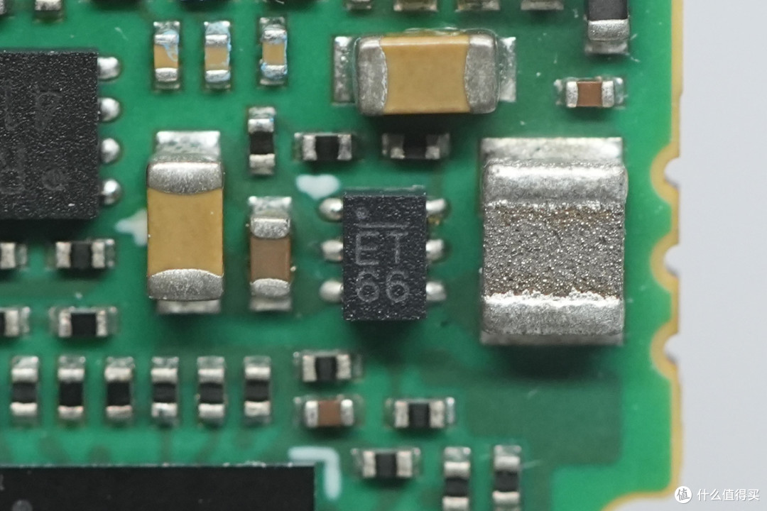 标准QSFP‑DD封装,HPE 800G AOC光模块拆解