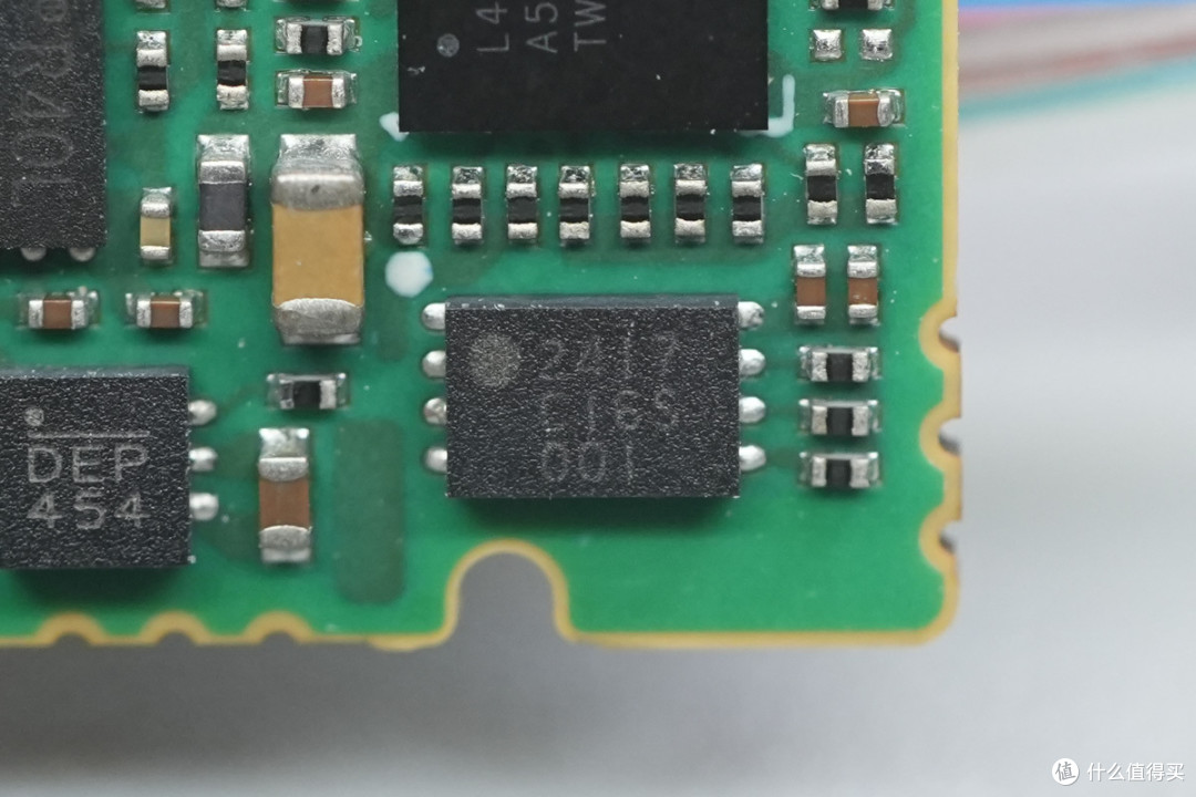 标准QSFP‑DD封装,HPE 800G AOC光模块拆解