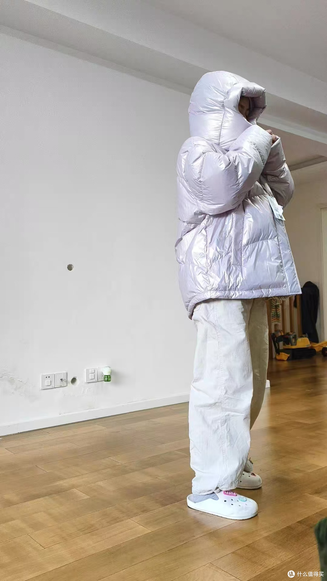 胶囊纳桔珠光免洗儿童连帽羽绒服，冬季 95 绒防寒外套