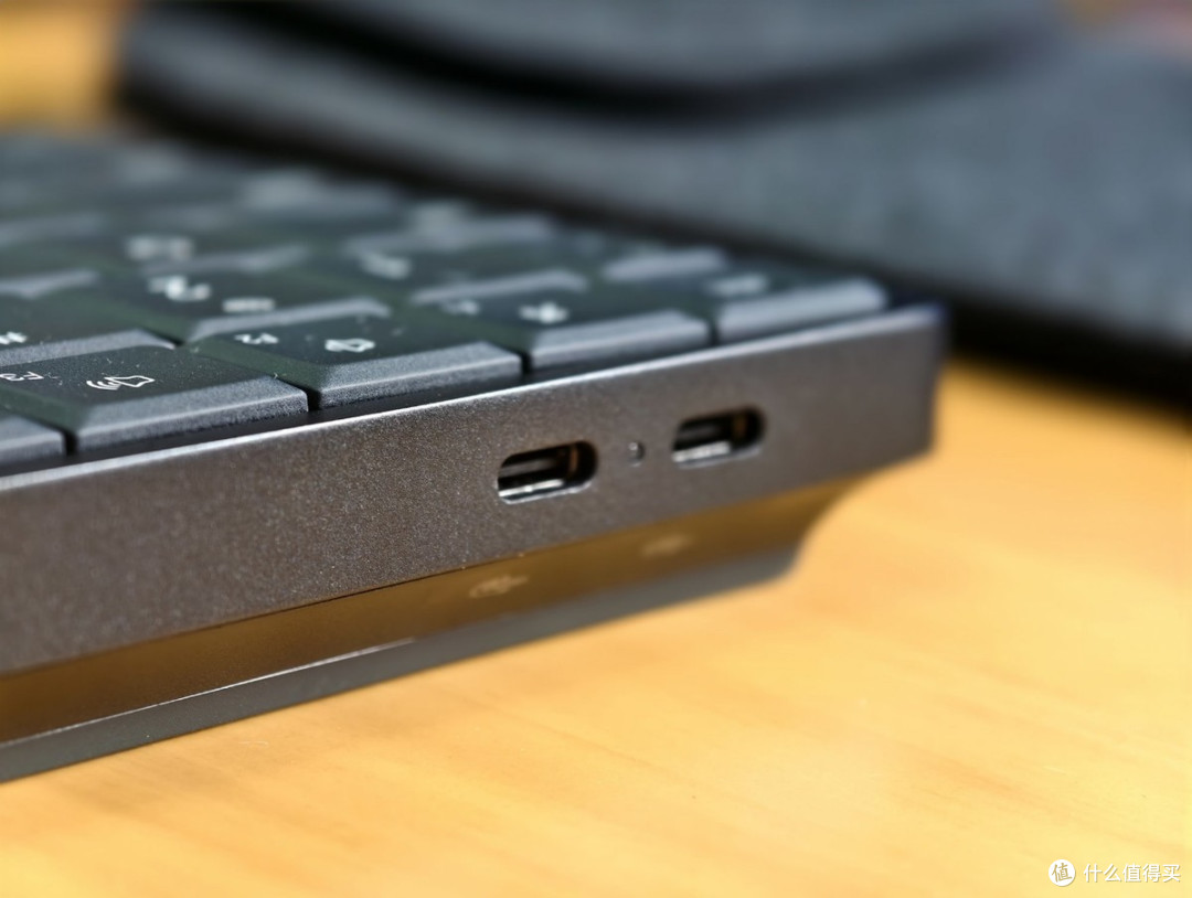 HP EliteBoard G1a评测:一块“键盘”走天下,移动办公新思路