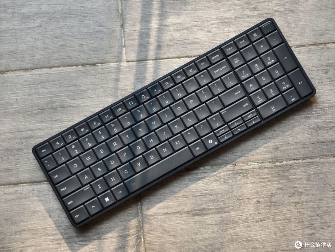 HP EliteBoard G1a评测:一块“键盘”走天下,移动办公新思路