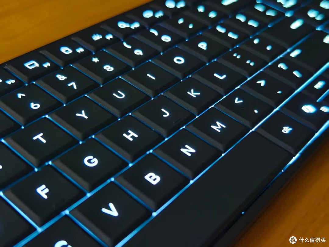 HP EliteBoard G1a评测:一块“键盘”走天下,移动办公新思路