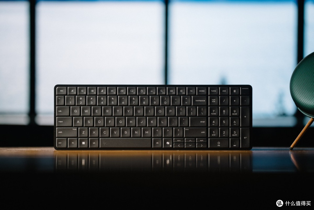 HP EliteBoard G1a评测:一块“键盘”走天下,移动办公新思路