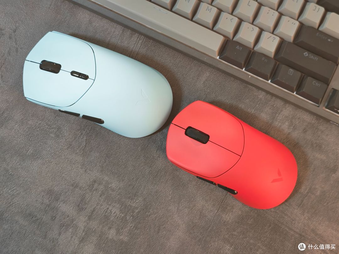 雷柏VT二代7系两款鼠标使用体验，VT7 V2大手，VT7s PRO V2中小手