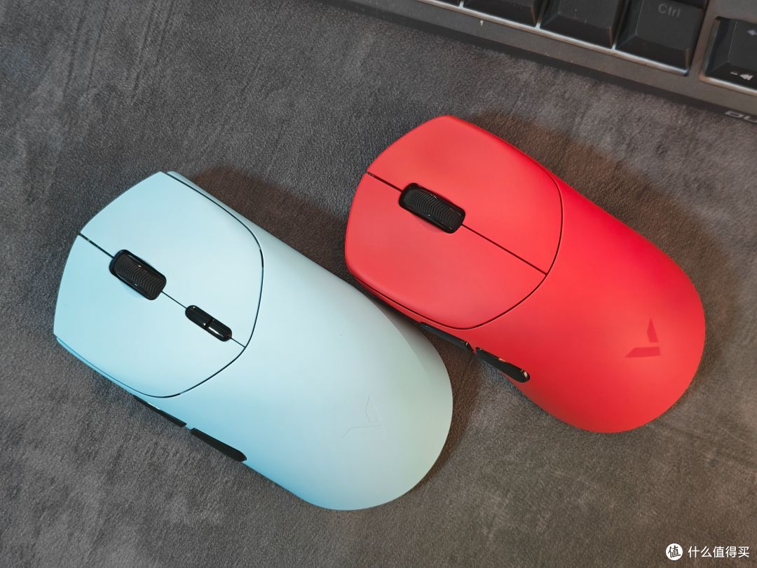 雷柏VT二代7系两款鼠标使用体验，VT7 V2大手，VT7s PRO V2中小手