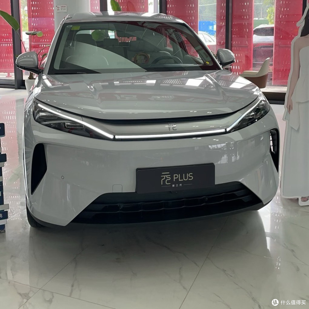 元PLUS三代通勤2000公里，9分钟闪充刷新认知