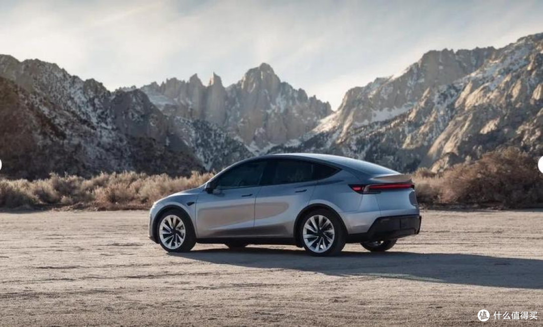 解析Model Y的驾驶与实用特性