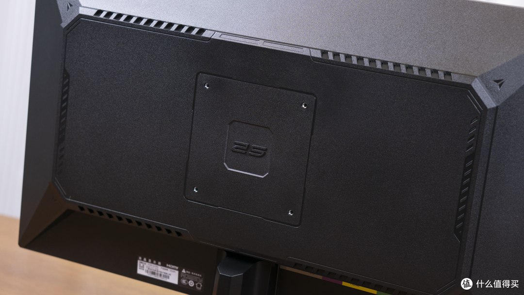 专精FPS电竞、24.5英寸、1K、310Hz刷新,泰坦军团P259 Ultra试用