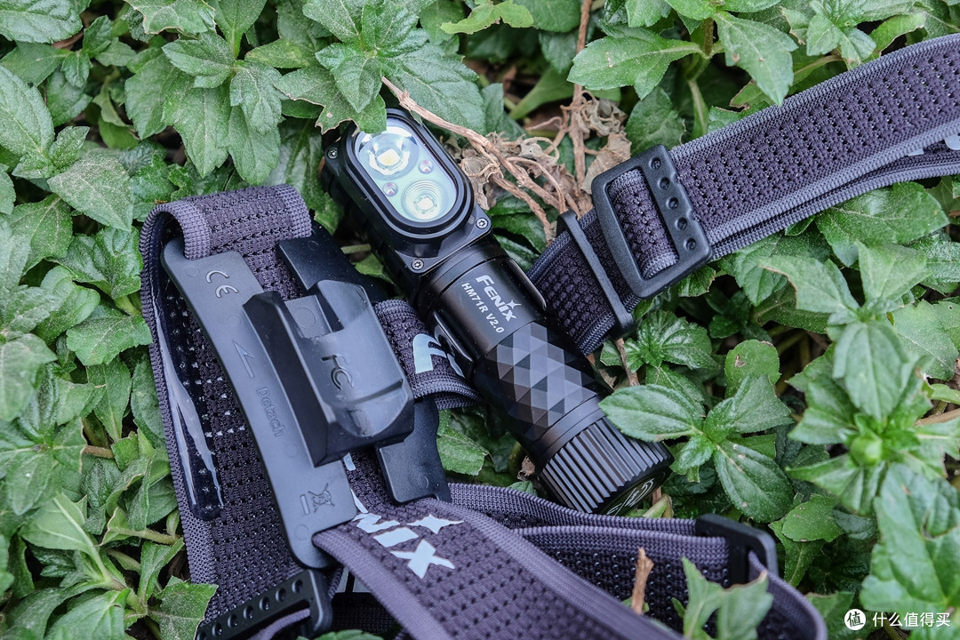既是头灯也是手电,Fenix HM71R V2.0把工业照明的痛点都解了