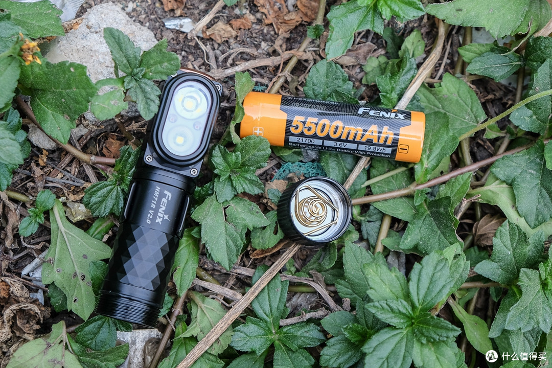 既是头灯也是手电,Fenix HM71R V2.0把工业照明的痛点都解了