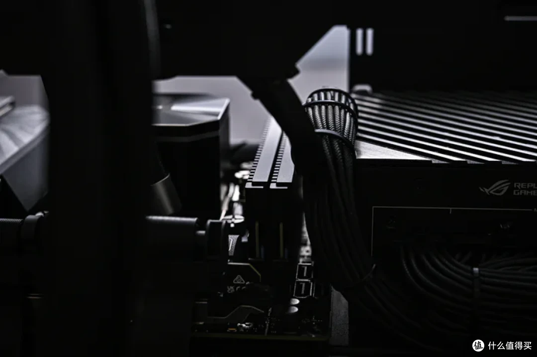 双平台高性能低时序——阿斯加特雷神索尔DDR5 6000 C26开箱简测