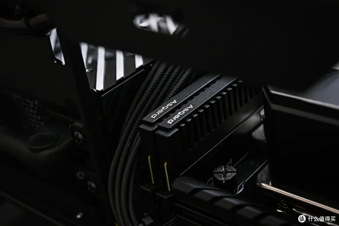 双平台高性能低时序——阿斯加特雷神索尔DDR5 6000 C26开箱简测