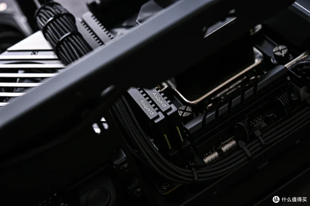 双平台高性能低时序——阿斯加特雷神索尔DDR5 6000 C26开箱简测