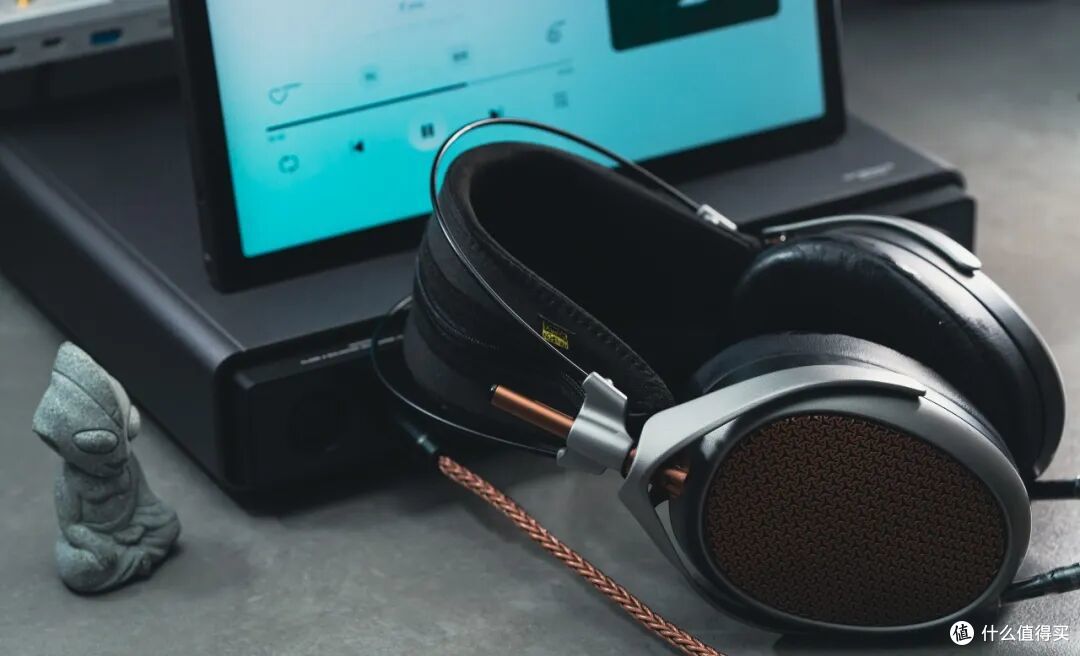 HIFIMAN HM2000+小夜曲底座 合体状态的表现