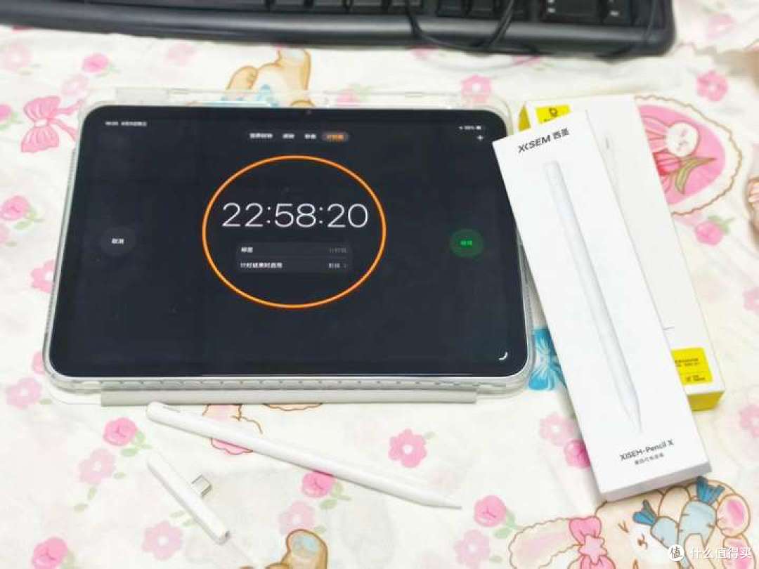 真人实测对比,百元平替电容笔二选一:西圣倍思笔畅实测对比!