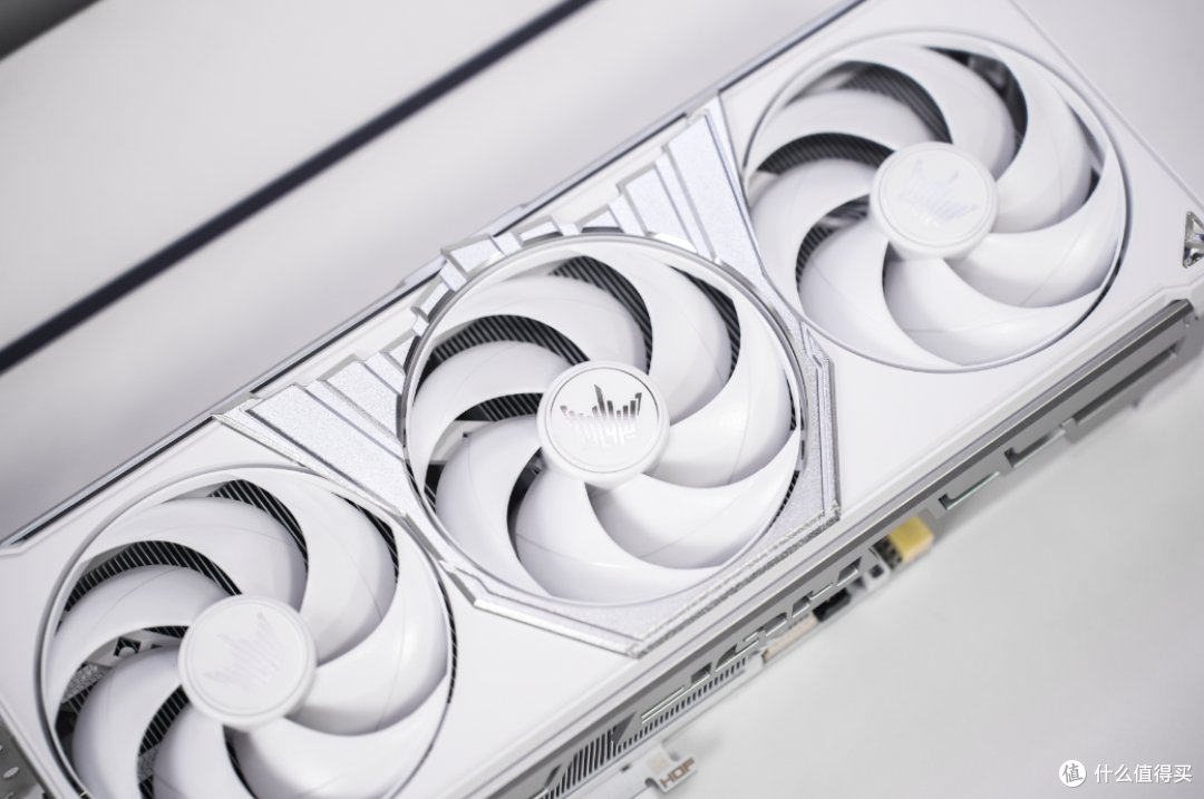 重新定义纯白旗舰显卡新标杆！影驰RTX 5080 HOF Extreme上手实测