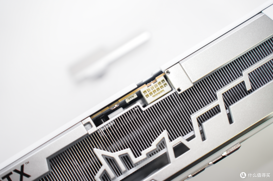 重新定义纯白旗舰显卡新标杆！影驰RTX 5080 HOF Extreme上手实测