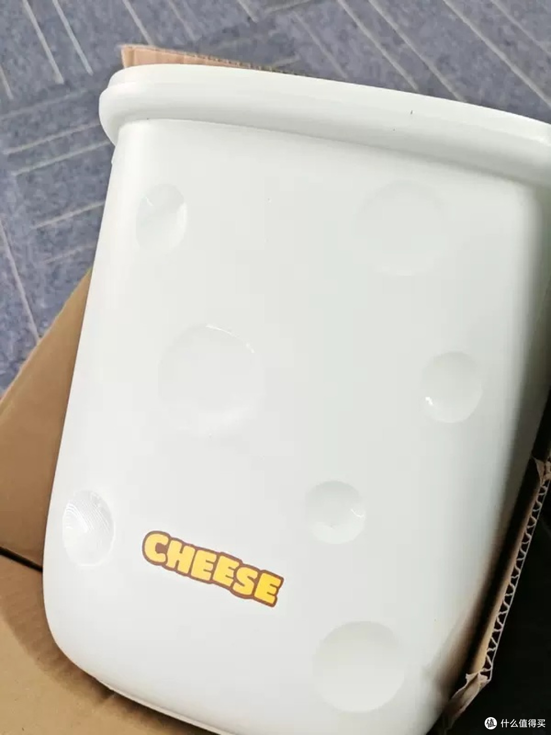 宅丽壮无盖垃圾桶设计解析